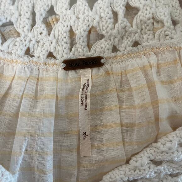 Free People Allora Allora Crocheted Ruffled Top in White Peach Combo - Size S - Picture 5 of 6